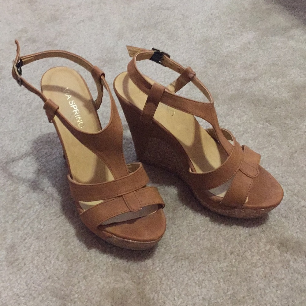 Cognac Tan Wedges